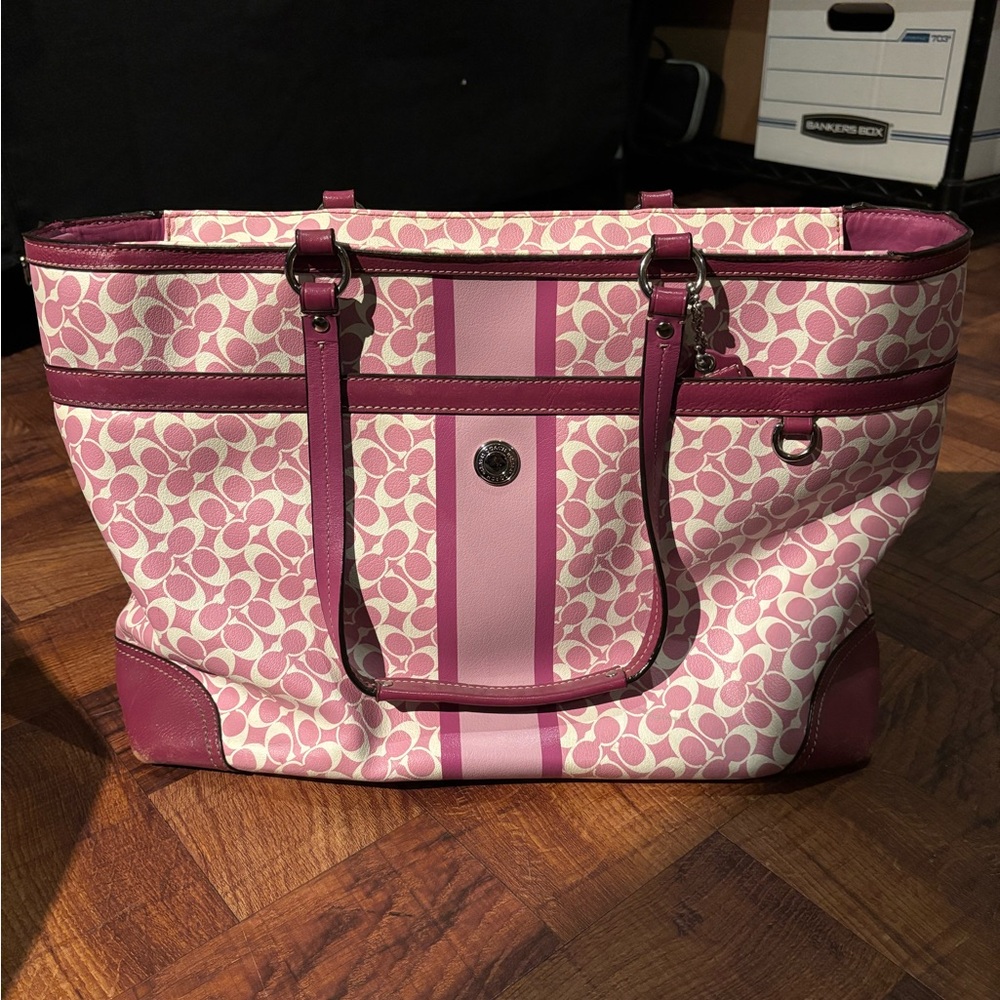 Coach Signature C Tote Bag